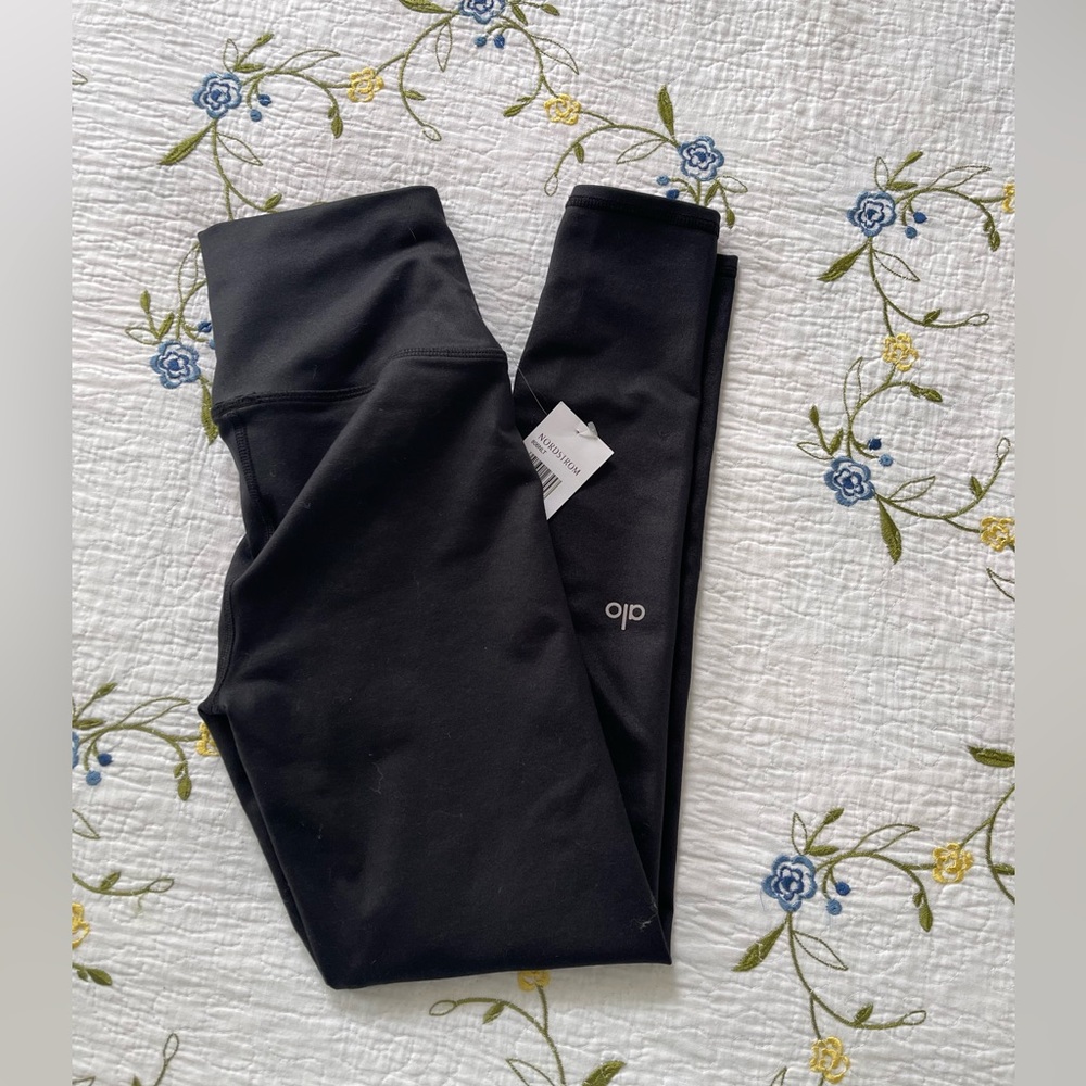 Alo Leggings